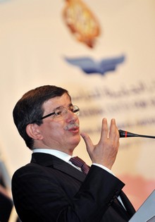 Turkish Foreign Minister Ahmet Davutoglu Qatar Visit