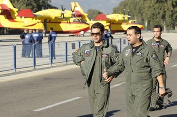 Greek firefighter planes? pilots, who ca
