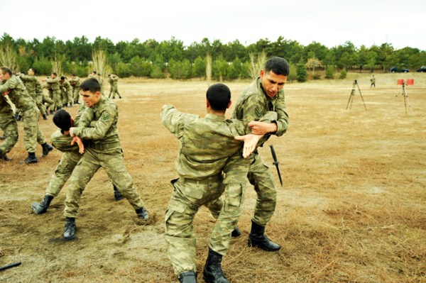 Θα-σκίσεις-το-καλτσόν