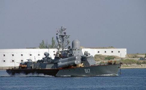 https://national-pride.org/wp-content/uploads/2013/01/russian-missile-cruiser-mirage-sevastopol.jpg?w=488