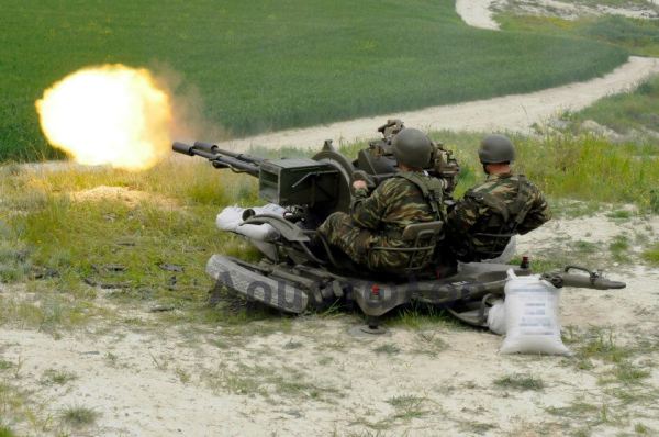 14823_325577100887292_1861551744_n