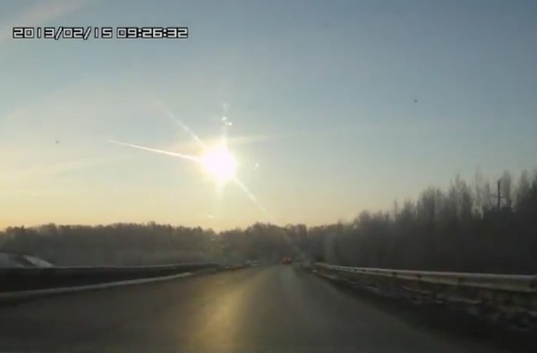 dnews-files-2013-02-meteorite-russia-explosion-130215-jpg