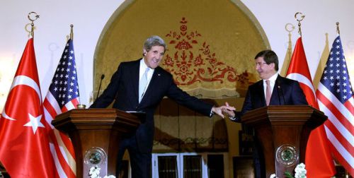 DAVUTOGLU - KERRY ORTAK BASIN TOPLANTISI DUZENLEDI