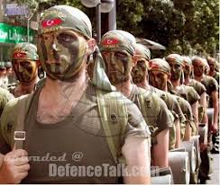 ΤΟΥΡΚΟΙ ΚΟΜΑΝΤΟΣ 2