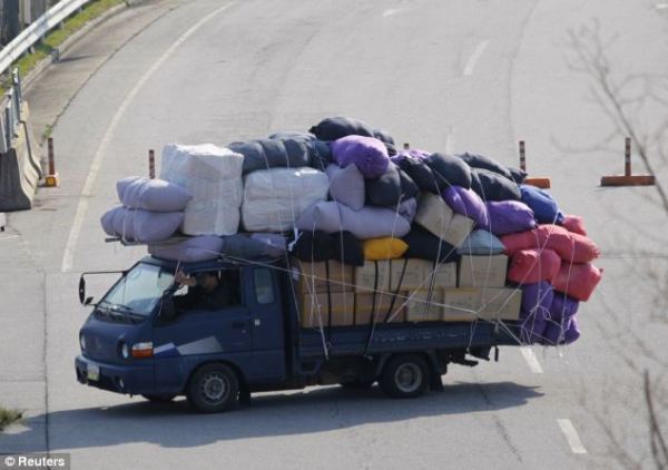 article-2315776-198279F0000005DC-54_634x446