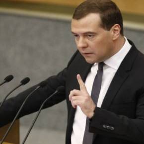 ΔΙΕΛΥΣΕ ΤΙΣ ΨΕΥΔΑΙΣΘΗΣΕΙΣ.Ν. Μεντβέντεβ προς Ρώσους καταθέτες: «Φύγετε από την Κύπρο γιατί μας&nbsp;έκλεψαν»!