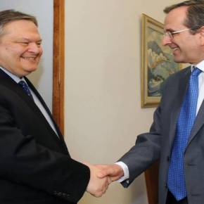 Ανασχηματισμός: Η νέα έφοδος του ΠΑΣΟΚ στα κρατικά ταμεία με την σφραγίδα&nbsp;Α.Σαμαρά…