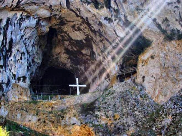 sphlaiatoyagioyoroys