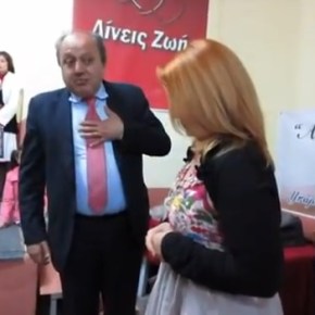 ‘ΥΠΕΓΡΑΨΕΣ ΤΗΝ ΑΠΩΛΕΙΑ ΤΗΣ ΕΘΝΙΚΗΣ ΚΥΡΙΑΡΧΙΑΣ» Η Χ. Νικοπούλου αρνήθηκε να βραβευθεί από&nbsp;βουλευτή