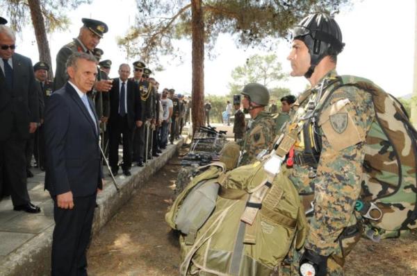 10-05-2013-the-minister-of-defence-attended-the-celebrations-of-st-george-patron-saint-of-the-land-army_1