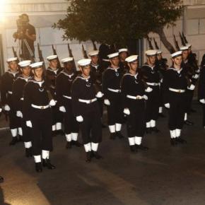 Ο εθνικός ύμνος «σκέπασε» το Χριστός Ανέστη στην Ανάσταση της&nbsp;Αθήνας