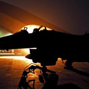 «Καταιγίδα» απολύσεων στην αμυντική βιομηχανία – Συγχωνεύσεις και&nbsp;λουκέτα