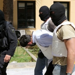 Από τον «Σύνδεσμο Αντιρρησιών Συνείδησης» στην&nbsp;τρομοκρατία