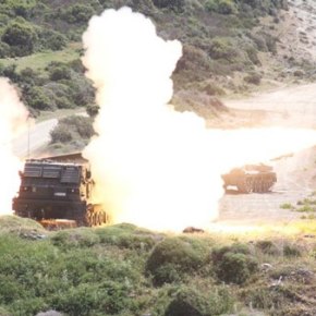 ΑΣΤΡΑΨΕ ΚΑΙ ΒΡΟΝΤΗΞΕ ΤΟ ΠΥΡΟΒΟΛΙΚΟ Βολές βαρέων όπλων στέλνουν ηχηρό μήνυμα αποτροπής – Δείτε τι σημαίνει «φωτιά από&nbsp;ατσάλι»