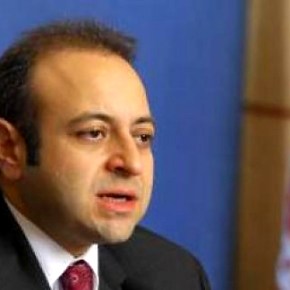 «Χαστούκι» στον Μπαγίς – Επέστρεψε κτίριο σε&nbsp;Έλληνες