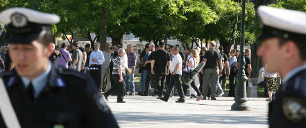 ÅÌÐÏÄÉÓÔÇÊÅ Ç  ÄÉÁÍÏÌÇ ÔÑÏÖÉÌÙÍ ÌÏÍÏ ÓÅ ÅËËÇÍÅÓ ÔÇÓ ×ÑÕÓÇÓ ÁÕÃÇÓ ÓÔÇÍ ÐËÁÔÅÉÁ ÓÕÍÔÁÃÌÁÔÏÓ ÁÐÏ ÔÏ ÄÇÌÏ ÁÈÇÍÁÉÙÍ  (EUROKINISSI)