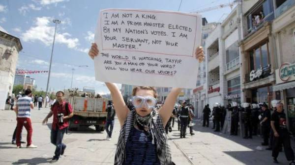 42f415495a9628515f830c1a4af3259b