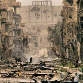 Σκηνές σοκ: Η ισοπέδωση της χριστιανικής συνοικίας της αλ-Κουσέιρ από τους ισλαμιστές στην&nbsp;Συρία
