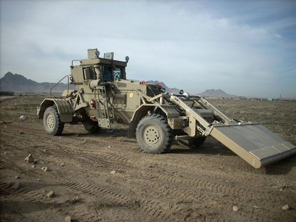 bd9gqcfciaaurlg-large