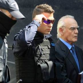 Άκης: Κατάπτυστο το κατηγορητήριο.Συνεχίζεται η δίκη Τσοχατζόπουλου για το «μαύρο πολιτικό&nbsp;χρήμα»
