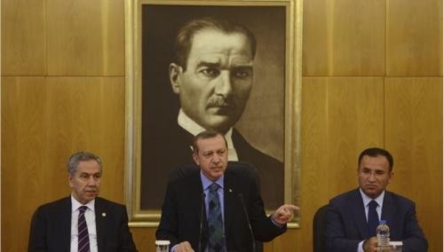 IST05_TURKEY_PROTESTS_ERDOGAN_0603_11_limghandler