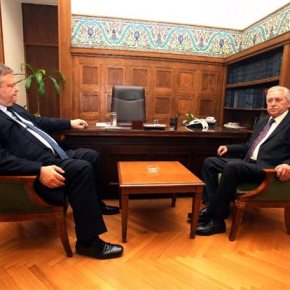 Κουβέλης – Βενιζέλος: Ζητούν επικαιροποίηση κυβερνητικού προγράμματος σε σύσκεψη με τον&nbsp;Πρωθυπουργό