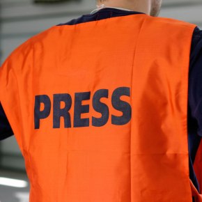 Οὐαὶ δε ὑμῖν δημοσιογράφοι και πολιτικοί&nbsp;υποκριτές…