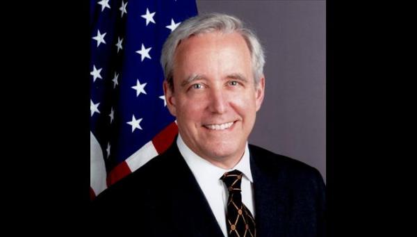 15508306_David_D_Pearce_ambassador.limghandler