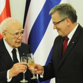 ΔΕΙΠΝΟ ΜΕ ΤΟΝ ΠΡΟΕΔΡΟ ΤΗΣ ΠΟΛΩΝΙΑΣ.Μήνυμα Παπούλια στην Τουρκία: Η ένταξη στην ΕΕ δεν γίνεται με&nbsp;εκπτώσεις