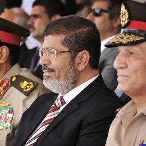 ΣΕ ΚΑΤ’ΟΙΚΟΝ ΠΕΡΙΟΡΙΣΜΟ Ο Μ.ΜΟΡΣΙ; Στρατιωτικό κίνημα στην Αίγυπτο – Οι ένοπλες δυνάμεις κατέλαβαν την&nbsp;εξουσία