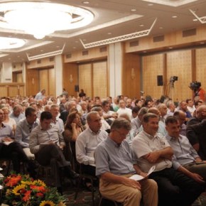 ΚΕΔΕ: Παραιτήθηκαν στη συντριπτική τους πλειονότητα οι&nbsp;δήμαρχοι