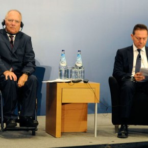 Β. Σόιμπλε: Μη συνεχίζετε τη συζήτηση για νέο κούρεμα. Δεν είναι προς όφελός&nbsp;σας