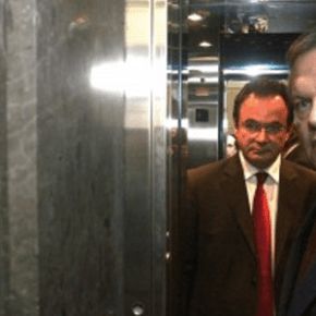 Παπακωνσταντίνου: Διώκομαι για απιστία και ο Βενιζέλος που έθαψε τα στοιχεία έγινε αντιπροέδρος της κυβέρνησης&nbsp;–