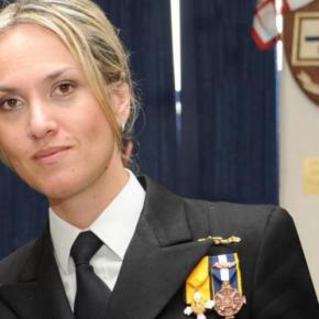 Αυτή είναι η πρώτη γυναίκα υπασπιστής – Πως την επέλεξε η Φώφη&nbsp;Γεννηματά