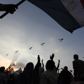 Στον «γύψο» του στρατού & ένταση στην&nbsp;Αίγυπτο