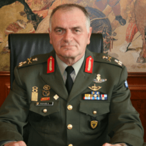 Αναγκαστική προσγείωση ελικοπτέρου που μετέφερε τον Αρχηγό&nbsp;ΓΕΣ