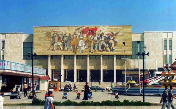 1_Albania_Tirana_square