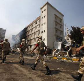 Σφαίρες για «αυτοάμυνα» των αστυνομικών στην&nbsp;Αίγυπτο