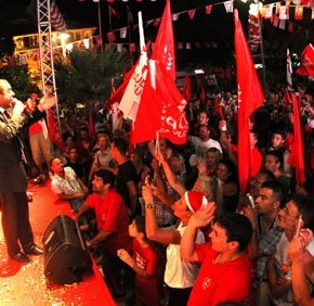 Κατεχόμενα: Ο Ντενκτάς αιφνιδιάζει και αφήνει όλα τα ενδεχόμενα&nbsp;ανοιχτά