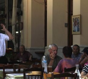 Μόλις το 15% των επιχειρήσεων εστίασης μείωσε τις&nbsp;τιμές