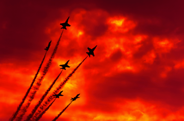 F18_RED_SKY-630x417