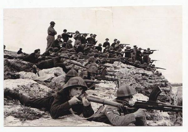 KIBRIS-BARIS-HAREKATI-1974-ORJINAL-FOTO__27894240_0-630x441