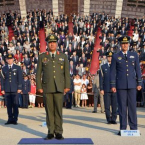Ποιο ΚΥΣΕΑ; Στην Ελλάδα οι αποφάσεις του ανατρέπονται ακόμη και από&nbsp;βουλευτές