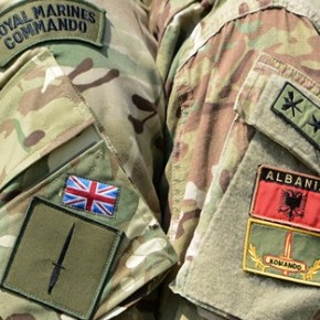Άσκηση Βρετανών πεζοναυτών με τους&nbsp;Αλβανούς…