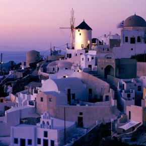 Στο ιερό σπήλαιο – Για τη γη μας – Η συνέχεια του καλού λόγου – Η ουσία της κορυφής – Νέες σχέσεις – Ζεστή θάλασσα – Διπλό πέρασμα – Τριπλή απόσταξη – Η προετοιμασία της χαράς – Αρπαχτικά&nbsp;χαράς