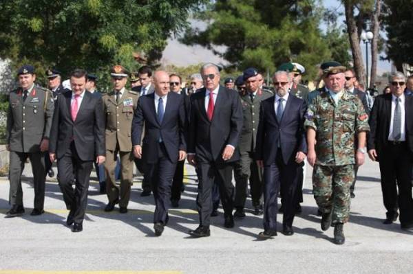 2742558b0d13ca5ea4ddfb30d818c511_XL