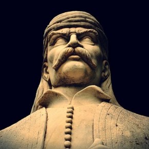 Τσάμπα την κάνατε ωρέ την επανάσταση… Τσάμπα…