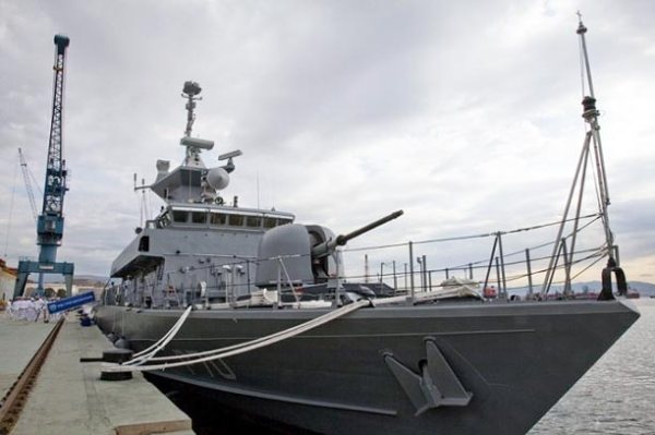 AAA1fc372946c0b98fb8d7f87d4c38ea83a_L