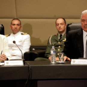 Στο ΥΠΟΙΚ εσπευσμένα ο Δ.Αβραμόπουλος .ΑΠΑΙΤΗΣΗ ΤΡΟΙΚΑ ΓΙΑ ΚΛΕΙΣΙΜΟ ΑΜΥΝΤΙΚΩΝ&nbsp;ΒΙΟΜΗΧΑΝΙΩΝ