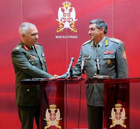 ΜΕ ΤΑ ΕΜΒΛΗΜΑΤΑ ΤΩΝ ΠΑΛΑΙΟΛΟΓΩΝ ΥΠΟΔΕΧΤΗΚΑΝ ΟΙ ΣΕΡΒΟΙ ΤΟΝ ΕΛΛΗΝΑ ΑΡΧΗΓΟ&nbsp;ΓΕΕΘΑ!